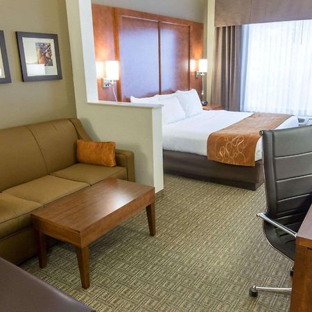 Comfort Suites Marquette Exterior foto